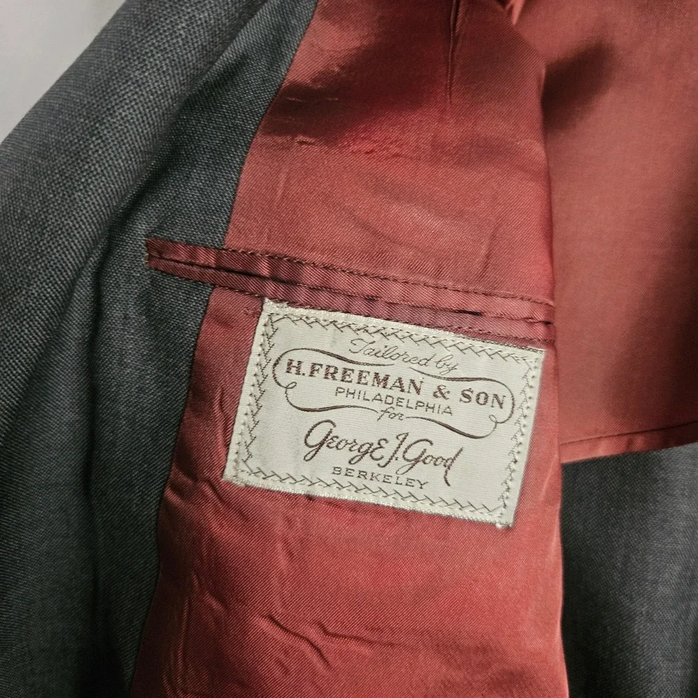 H‎ Freeman & Son George J Good Berkeley Suit Gray 2 Button Cuffed 40R 31W